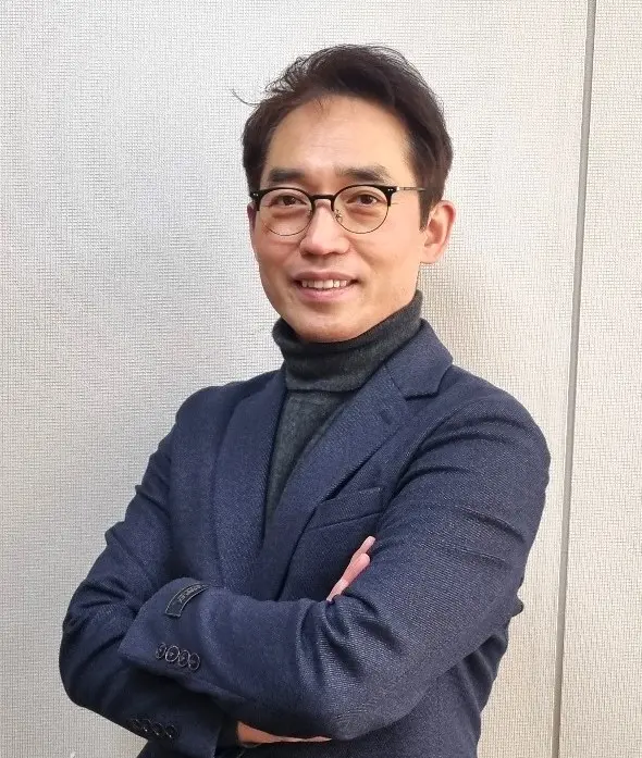 금융 클라우드, 왜 이제 오픈소스만으로는 부족한가? 1 CSM 이상현 상무 1 CSM 이상현 상무 (1)