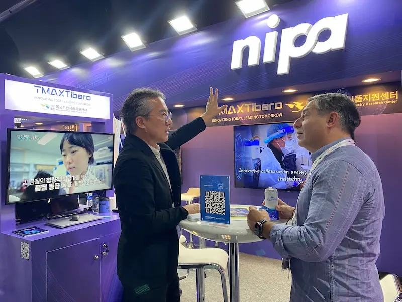 AI가 증명하는 김의 가치! - 2025 GITEX Global 참가기 2 KakaoTalk 20251023 114428963 AI 기반 마른김-두바이 행사 GITEX1